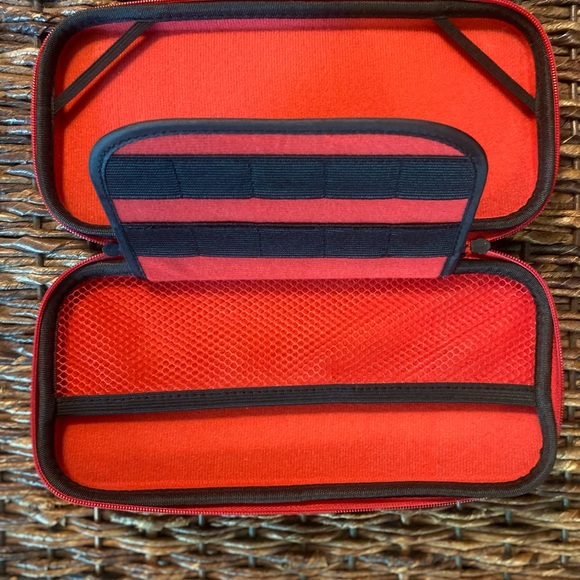 Nintendo switch and Nintendo switch lite carrying case - Picture 2 of 3